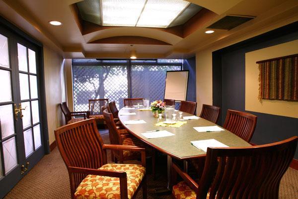 Quality Hotel Downtown-Inn At False Creek Vancouver Servizi foto
